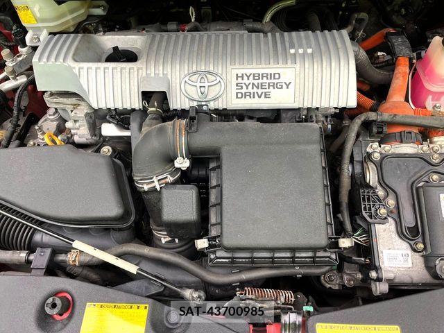Toyota PRIUS ALPHA 2012-10 7619384-18