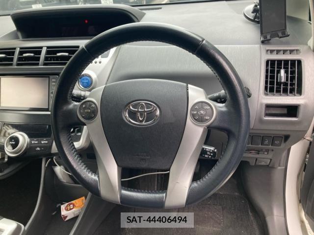 Toyota PRIUS ALPHA 2012-01 7619382-12