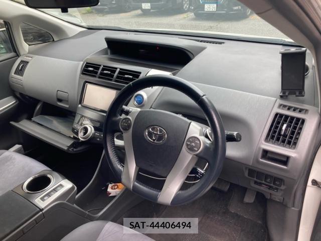 Toyota PRIUS ALPHA 2012-01 7619382-13
