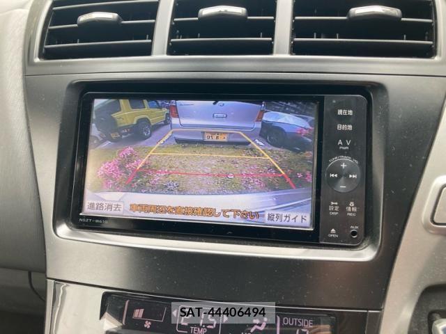 Toyota PRIUS ALPHA 2012-01 7619382-20