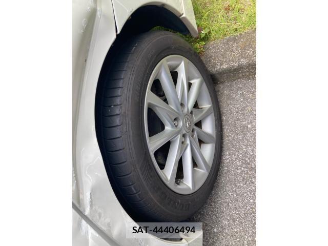 Toyota PRIUS ALPHA 2012-01 7619382-6