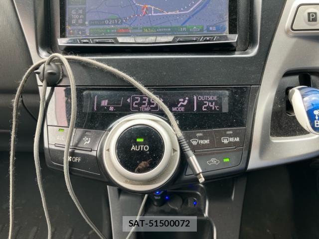 Toyota PRIUS ALPHA 2011-12 7619385-20
