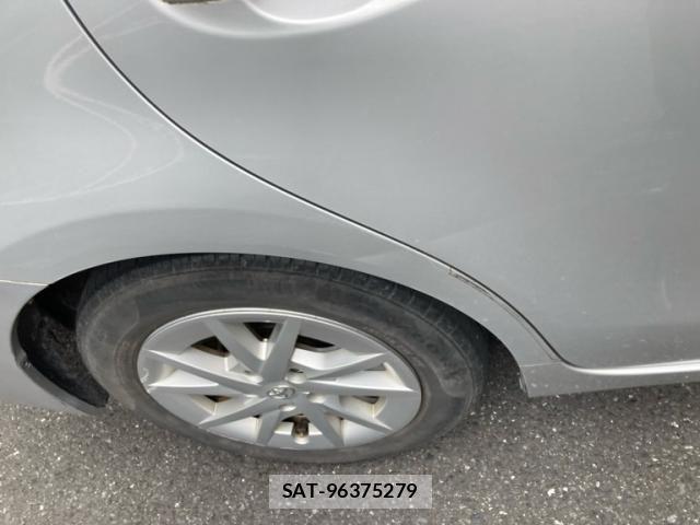 Toyota PRIUS ALPHA 2014-02 7619388-10