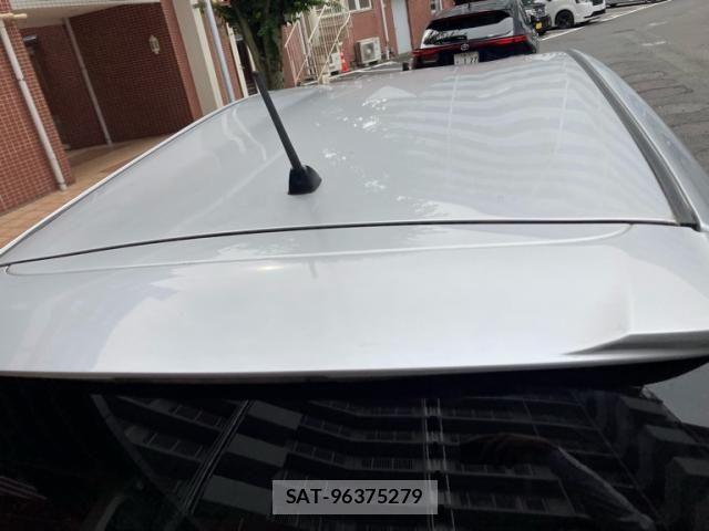 Toyota PRIUS ALPHA 2014-02 7619388-6