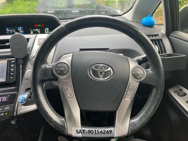 Toyota PRIUS ALPHA 2015-05 7619375-20