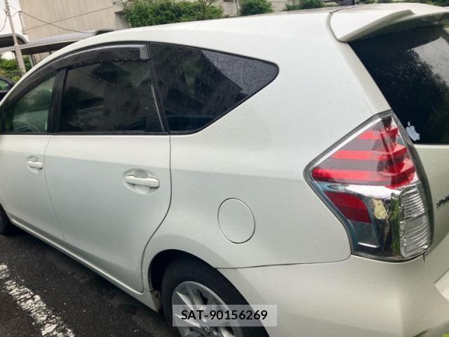 Toyota PRIUS ALPHA 2015-05 7619375-8