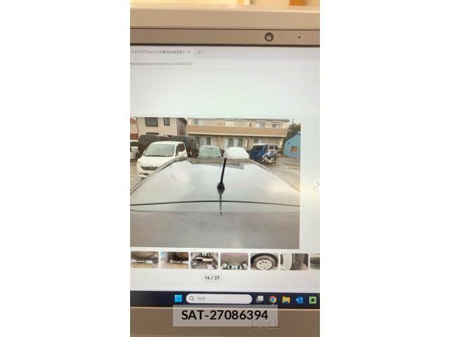 Toyota PRIUS ALPHA 2012-11 7619380-14