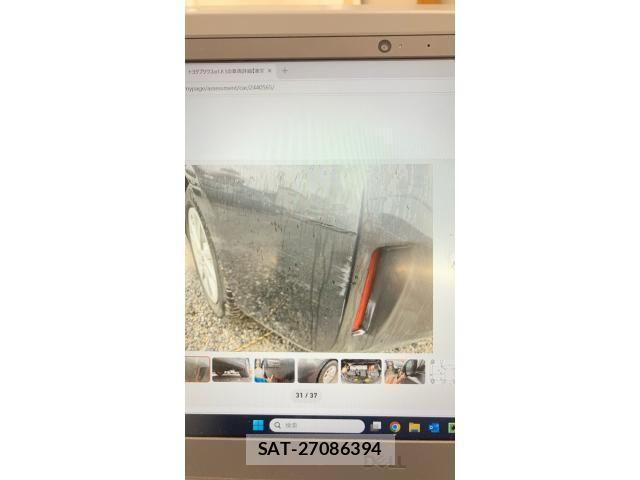 Toyota PRIUS ALPHA 2012-11 7619380-26