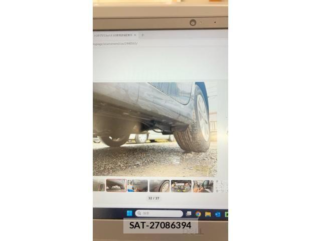 Toyota PRIUS ALPHA 2012-11 7619380-27