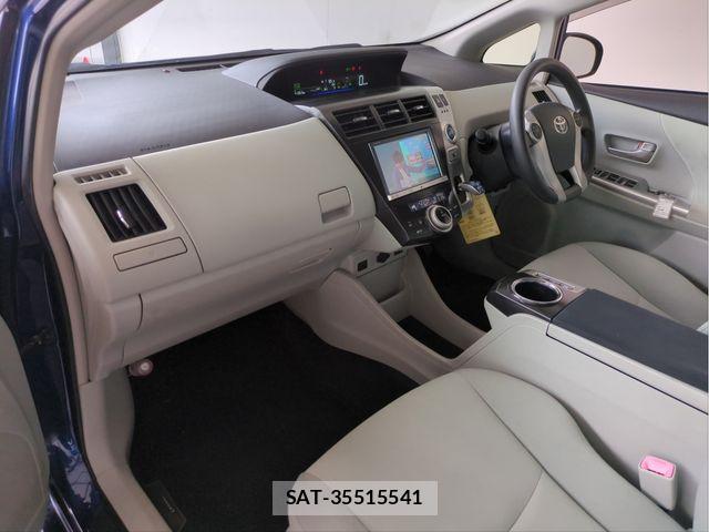 Toyota PRIUS ALPHA 2014-01 7619372-2