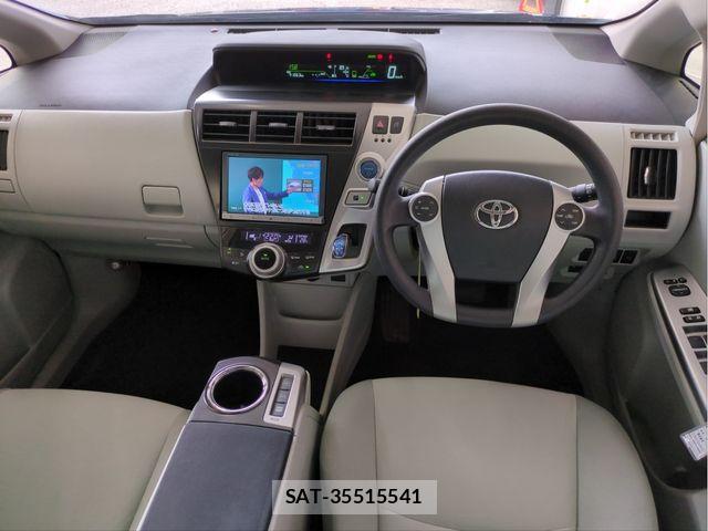Toyota PRIUS ALPHA 2014-01 7619372-7