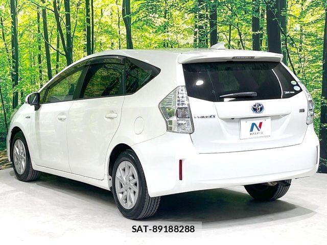 Toyota PRIUS ALPHA 2013-03 7619369-16