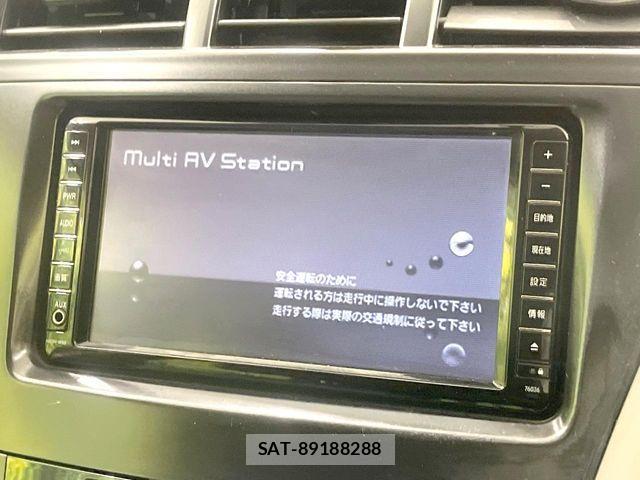Toyota PRIUS ALPHA 2013-03 7619369-2