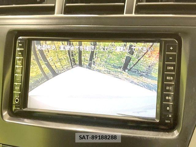 Toyota PRIUS ALPHA 2013-03 7619369-3