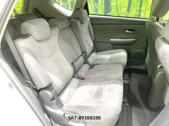 Toyota PRIUS ALPHA 2013-03 7619369-8