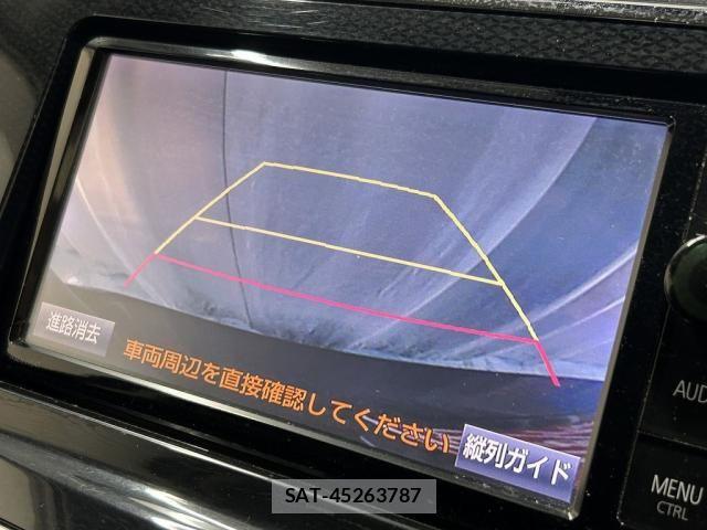 Toyota PRIUS ALPHA 2015-05 7619370-11
