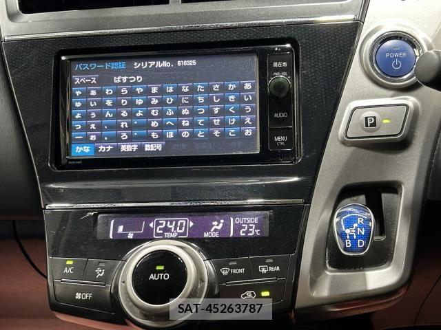 Toyota PRIUS ALPHA 2015-05 7619370-12