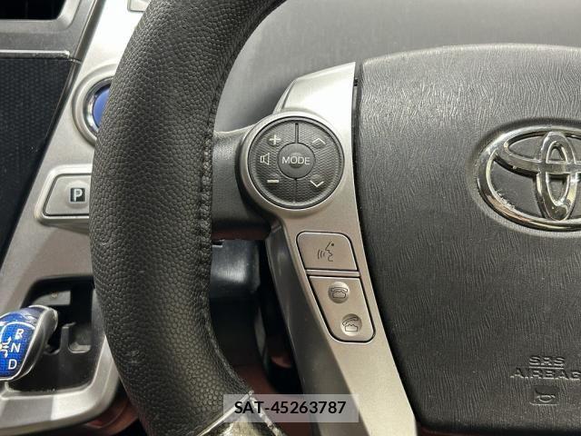 Toyota PRIUS ALPHA 2015-05 7619370-13