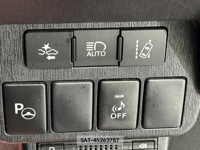 Toyota PRIUS ALPHA 2015-05 7619370-20
