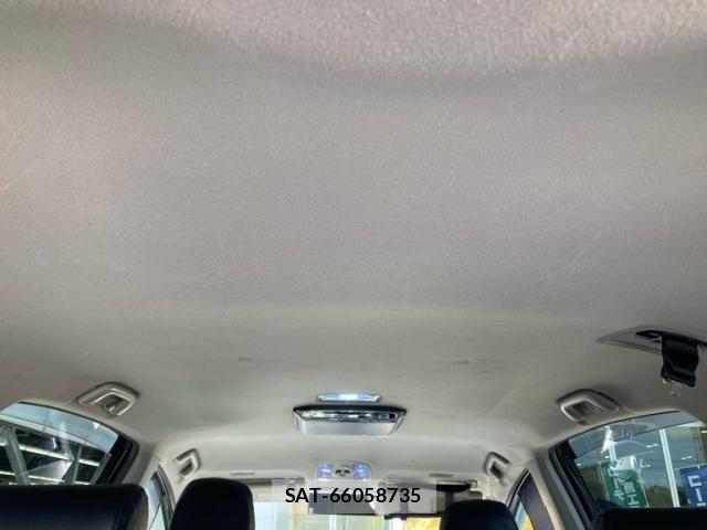 Toyota PRIUS ALPHA 2011-08 7619395-17
