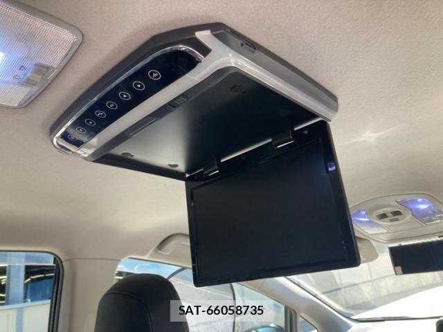 Toyota PRIUS ALPHA 2011-08 7619395-18