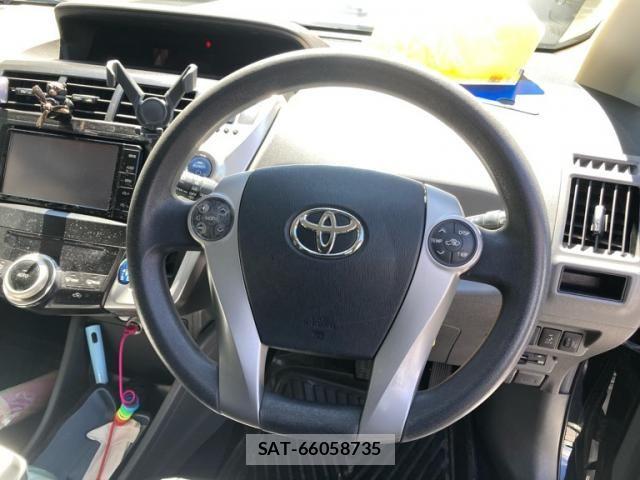 Toyota PRIUS ALPHA 2011-08 7619395-20