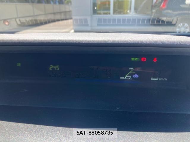 Toyota PRIUS ALPHA 2011-08 7619395-21