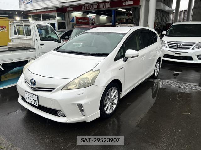 Toyota PRIUS ALPHA 2011-11 7619371-0
