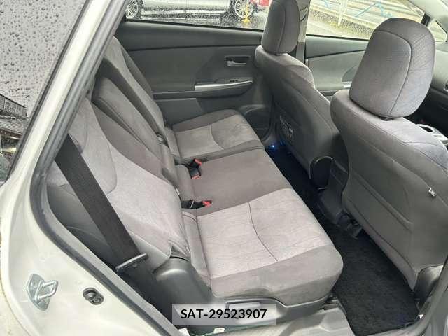 Toyota PRIUS ALPHA 2011-11 7619371-12