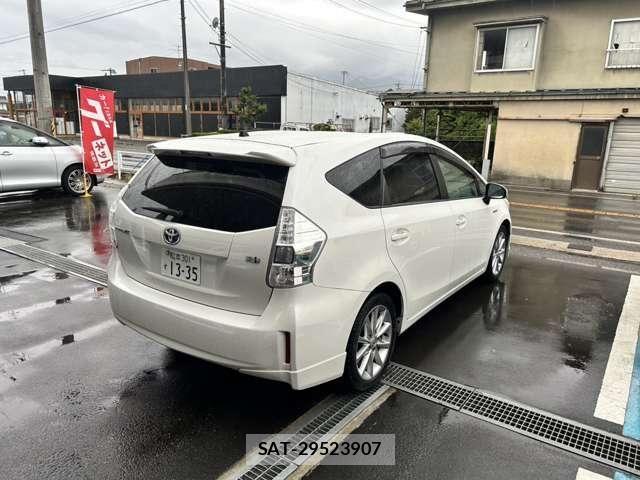 Toyota PRIUS ALPHA 2011-11 7619371-4