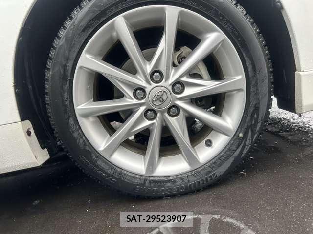 Toyota PRIUS ALPHA 2011-11 7619371-6