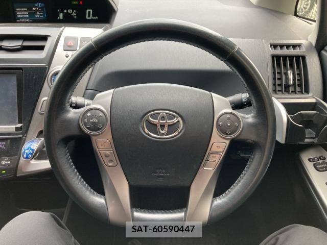 Toyota PRIUS ALPHA 2015-09 7619379-13