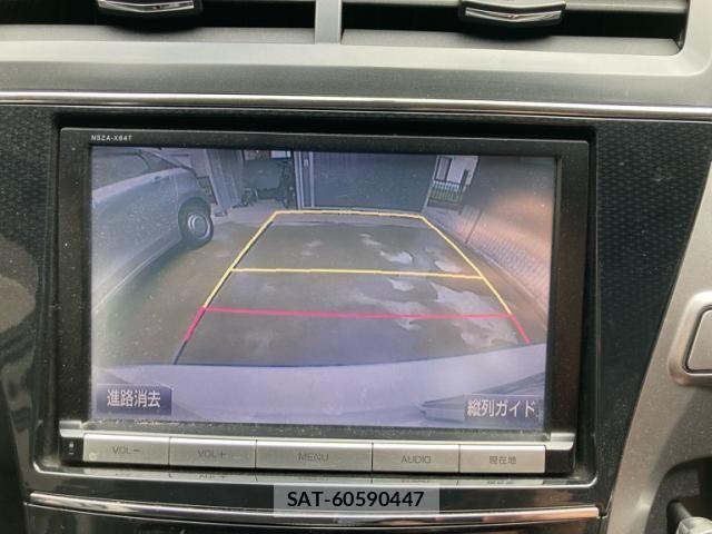 Toyota PRIUS ALPHA 2015-09 7619379-16