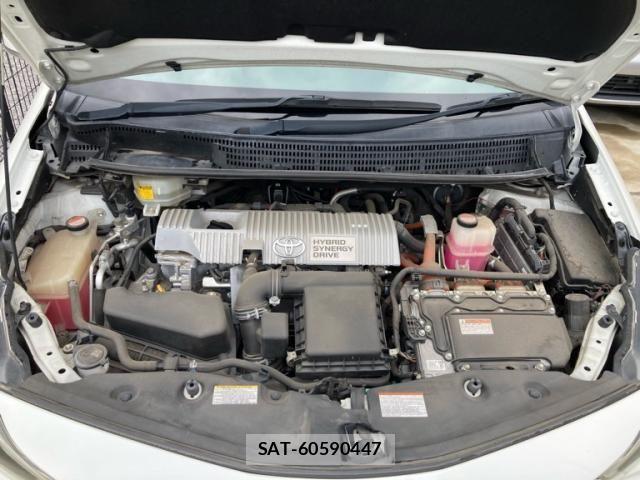 Toyota PRIUS ALPHA 2015-09 7619379-19