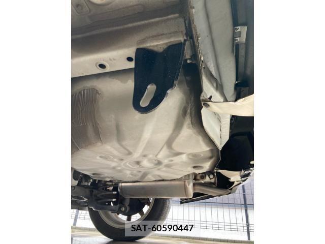 Toyota PRIUS ALPHA 2015-09 7619379-7