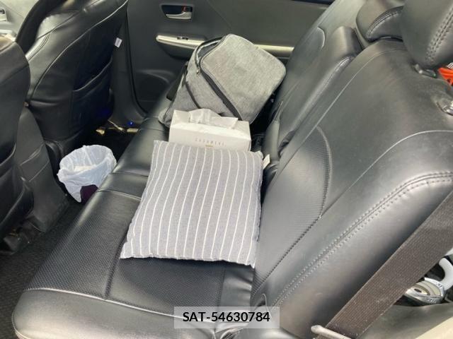 Toyota PRIUS ALPHA 2014-01 7619389-12