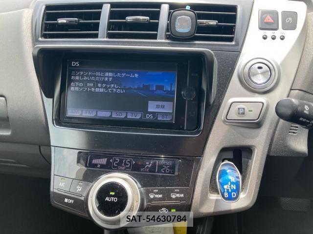 Toyota PRIUS ALPHA 2014-01 7619389-7