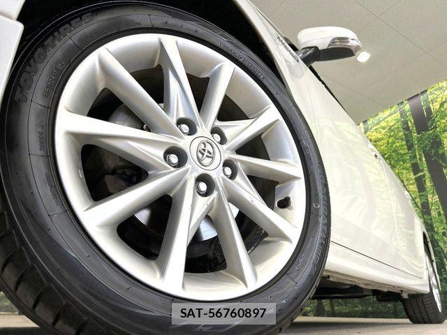 Toyota PRIUS ALPHA 2013-01 7619373-11