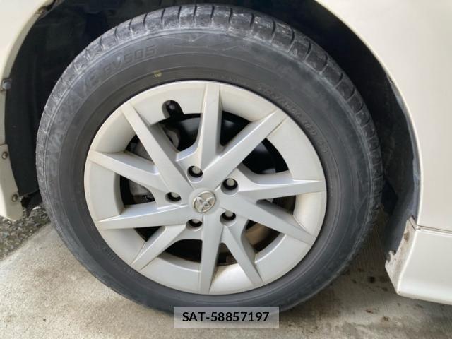 Toyota PRIUS ALPHA 2013-04 7619381-9