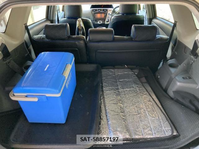 Toyota PRIUS ALPHA 2013-04 7619381-12