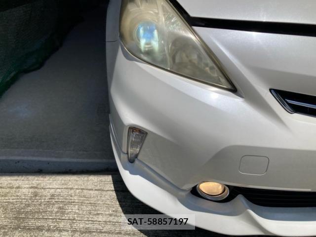 Toyota PRIUS ALPHA 2013-04 7619381-13