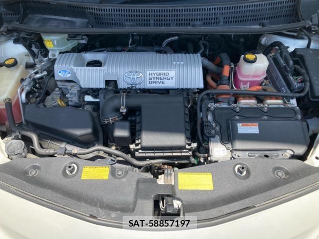 Toyota PRIUS ALPHA 2013-04 7619381-14