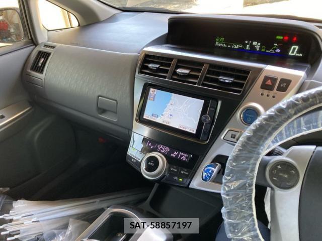 Toyota PRIUS ALPHA 2013-04 7619381-21