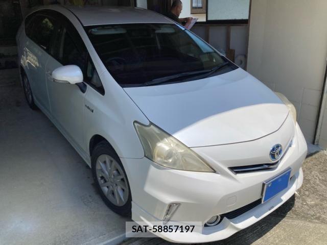Toyota PRIUS ALPHA 2013-04 7619381-2
