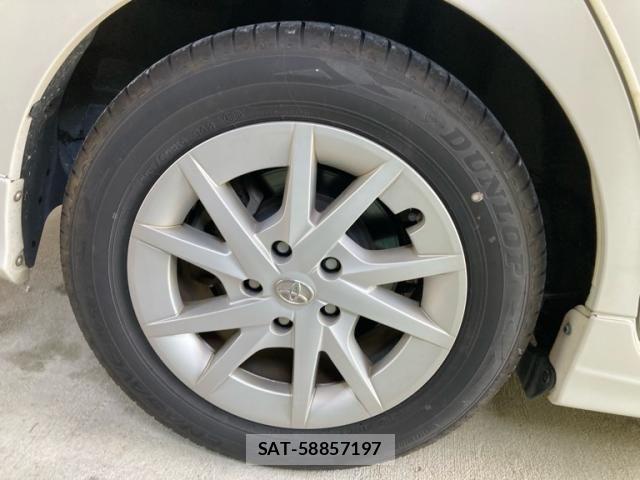 Toyota PRIUS ALPHA 2013-04 7619381-7