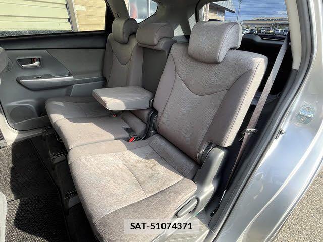 Toyota PRIUS ALPHA 2012-10 7619368-9