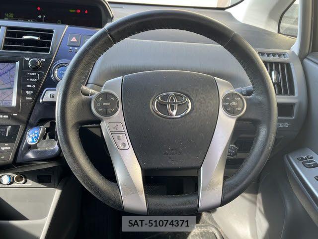 Toyota PRIUS ALPHA 2012-10 7619368-13