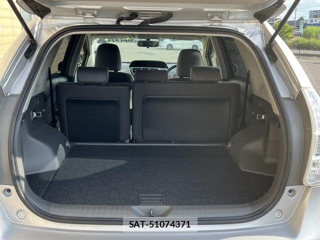 Toyota PRIUS ALPHA 2012-10 7619368-20