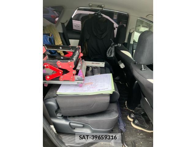 Toyota PRIUS ALPHA 2018-03 7727522-11