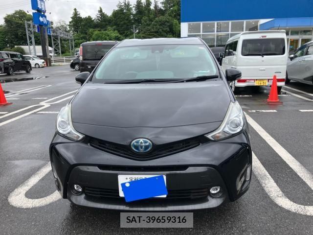 Toyota PRIUS ALPHA 2018-03 7727522-1